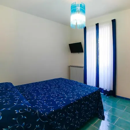 Amalfi Coast Ncopp' A' Scalinatella Scala